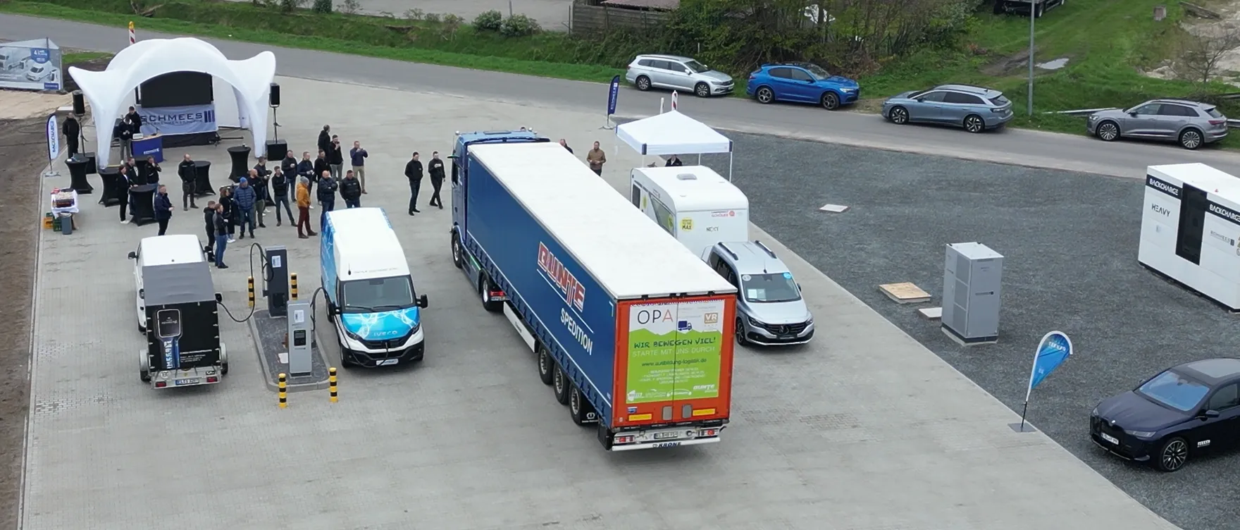 Eröffnung des Energieparks Backcharge Heavy von Schmees Unternehmensgruppe in Rhede (Ems) 