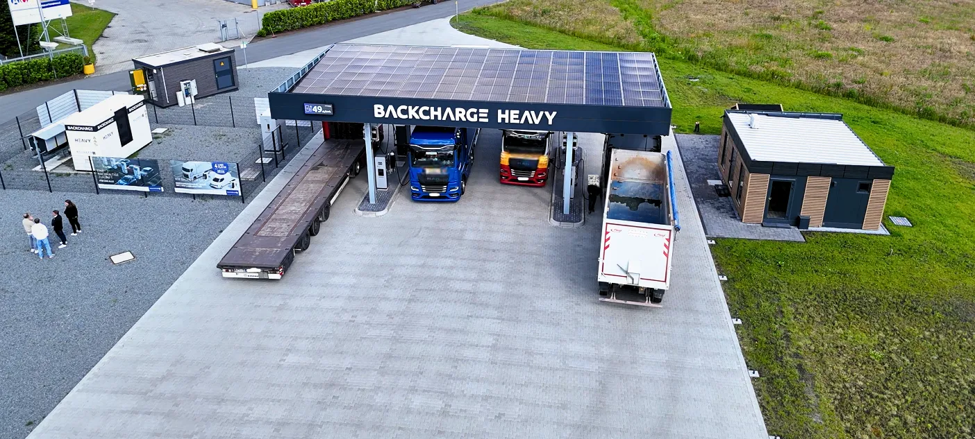 Vom Vorzeige-Energiepark zum Megawatt-Charger: Schmees treibt die Zukunft des elektrischen Schwerlastverkehrs voran